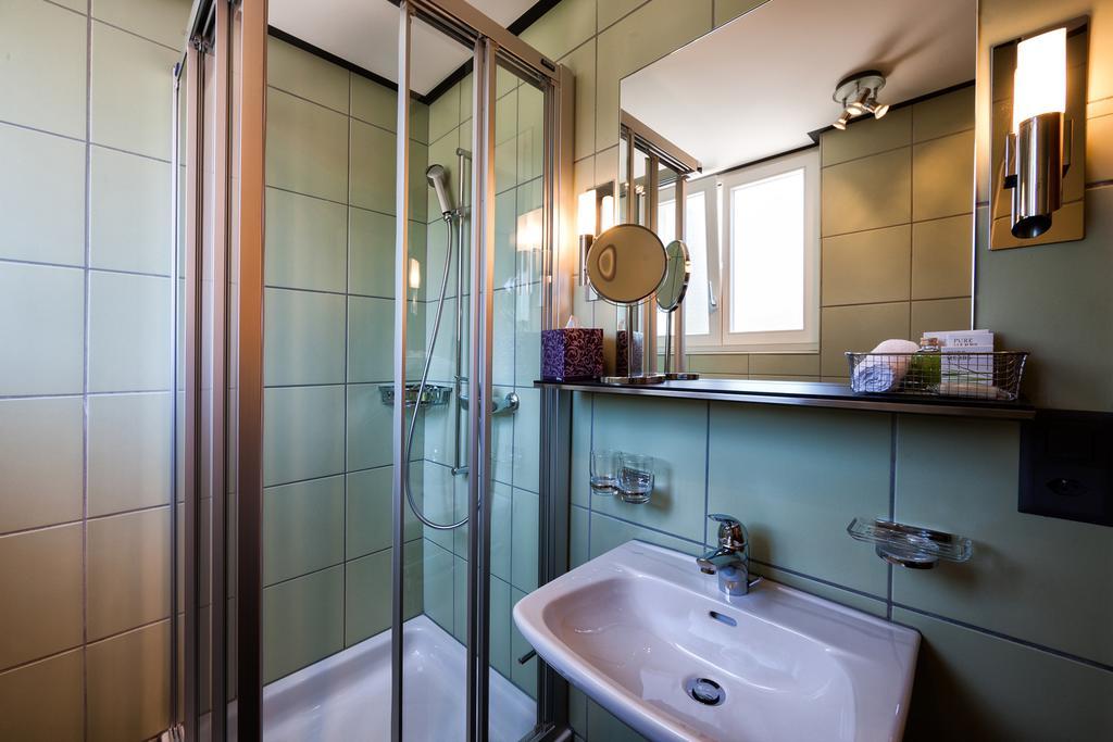 Hotel Schoenegg Венген Экстерьер фото